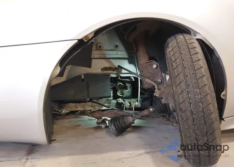 2004 Pontiac Grand Prix Gt2 z USA, uszkodzony, nr VIN 2G2WS522541105146